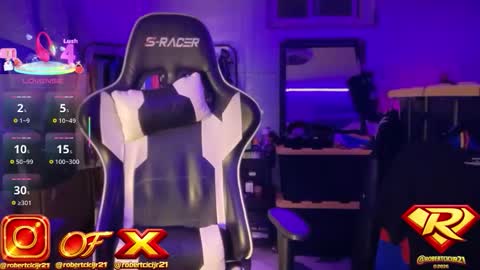 Snapshot of robertcicijr21 chatting on 12, 3, 2026 Robert Cici Jr. online show from 12, 3, 2026