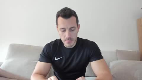 roberto4ever online show from 3, 3, 2025