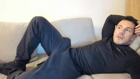 roberto4ever online show from 4, 11, 2025