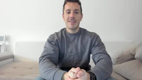 roberto4ever online show from 5, 3, 2026