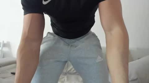 roberto4ever online show from 4, 5, 2026