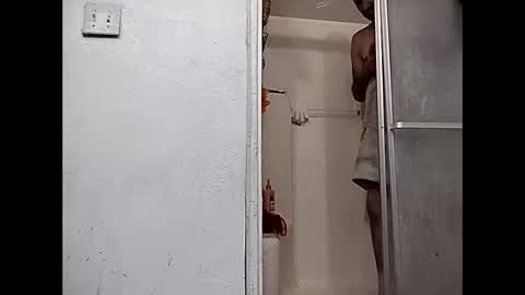 robertsaiz4200 online show from 23, 1, 2025