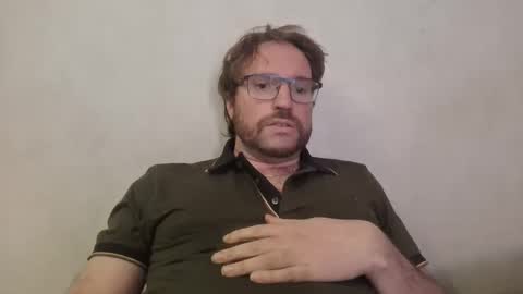 Snapshot of robinouhot chatting on 21, 2, 2025 robinouhot online show from 21, 2, 2025