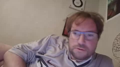 Snapshot of robinouhot chatting on 6, 3, 2025 robinouhot online show from 6, 3, 2025