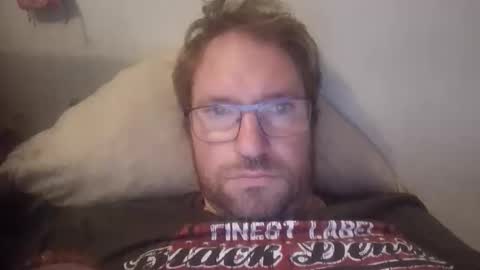 Snapshot of robinouhot chatting on 18, 11, 2025 robinouhot online show from 18, 11, 2025