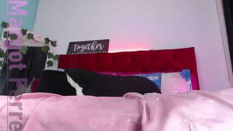 Margot Ferrer online show from 4, 12, 2024