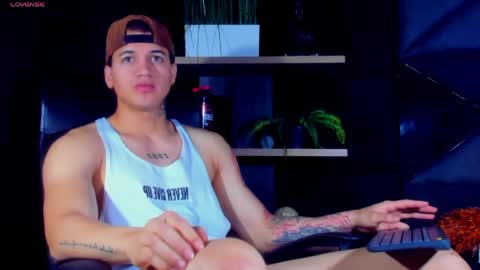 rocco_santos online show from 15, 4, 2026