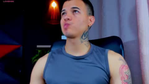 rocco_santos online show from 4, 5, 2026