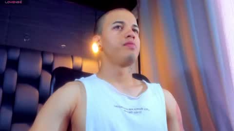 rocco_santos online show from 3, 8, 2026