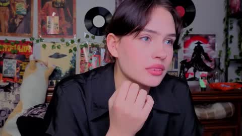 Snapshot of rochelrosensteel chatting on 3, 11, 2025 Lilit online show from 3, 11, 2025