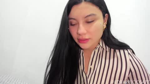 Samantha Estephania  online show from 3, 1, 2025