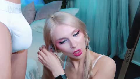 Lina and Den online show from 10, 11, 2025