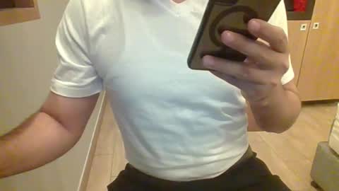 rockysam090 online show from 13, 10, 2025