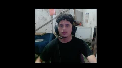 Snapshot of rodri1k chatting on 6, 2, 2026 rodri1k online show from 6, 2, 2026