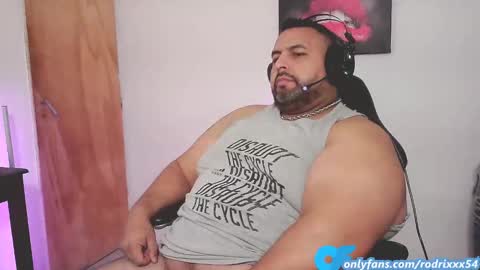 Snapshot of rodrixxx54 chatting on 11, 3, 2025 rodrixxx54 online show from 11, 3, 2025