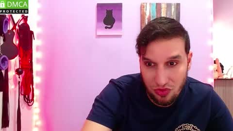 Thiago independent model online show from 12, 1, 2026