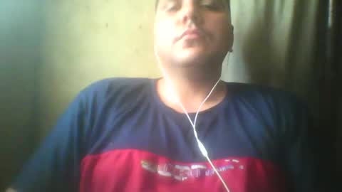 Snapshot of roger3600 chatting on 22, 12, 2025 Roger online show from 22, 12, 2025