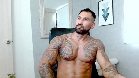 Snapshot of rogers_p chatting on 11, 10, 2025 Rogers online show from 11, 10, 2025