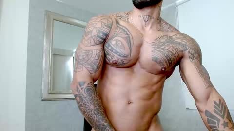 Snapshot of rogers_p chatting on 15, 10, 2025 Rogers online show from 15, 10, 2025