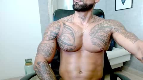 Snapshot of rogers_p chatting on 17, 10, 2025 Rogers online show from 17, 10, 2025