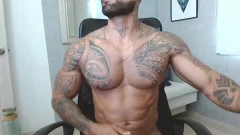 Snapshot of rogers_p chatting on 30, 10, 2025 Rogers online show from 30, 10, 2025