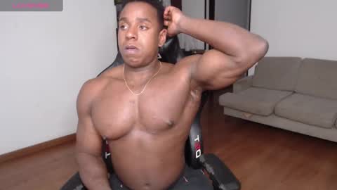 Snapshot of rogger_physique chatting on 28, 2, 2025 Rogger online show from 28, 2, 2025