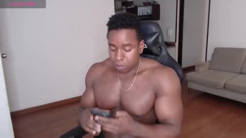 Snapshot of rogger_physique chatting on 2, 3, 2025 Rogger online show from 2, 3, 2025