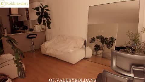 Valery Roldans online show from 26, 11, 2025