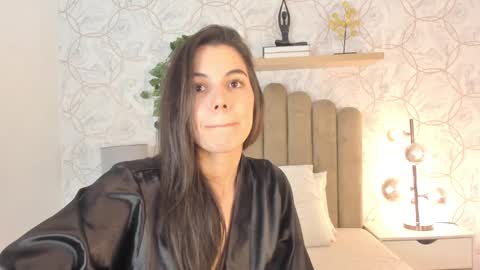   online show from 10, 1, 2025