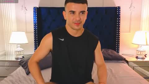 Snapshot of roman_chase chatting on 18, 10, 2025 online show from 18, 10, 2025