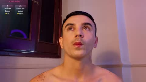 Snapshot of roman_chase chatting on 31, 10, 2025 online show from 31, 10, 2025