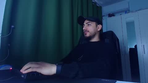 Snapshot of romaniamaster1 chatting on 5, 2, 2026 romaniamaster1 online show from 5, 2, 2026