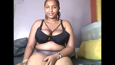 Snapshot of romina_26 chatting on 8, 6, 2026 Romina 26 online show from 8, 6, 2026