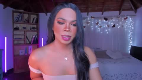 Romi Rouse online show from 5, 3, 2026