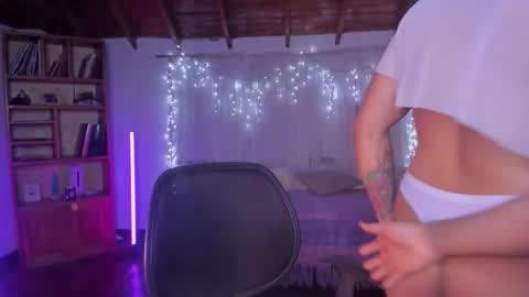 Romi Rouse online show from 20, 3, 2026