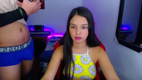 Snapshot of room_kitty chatting on 10, 11, 2025 MIA AND PAUL online show from 10, 11, 2025