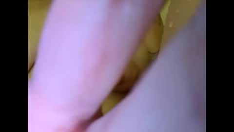 Snapshot of roozzzof chatting on 25, 9, 2025 rooz online show from 25, 9, 2025