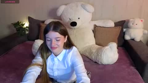 roraline_lov online show from 5, 11, 2025