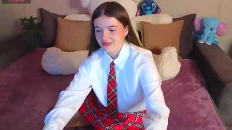 roraline_lov online show from 8, 3, 2026
