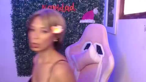 Snapshot of rosa_skinny chatting on 3, 2, 2026 rosa online show from 3, 2, 2026