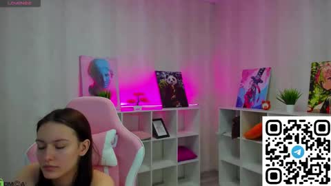 Snapshot of rosa_vaughn chatting on 21, 3, 2026 Viola online show from 21, 3, 2026