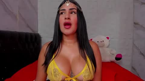 ROSALIA insta rosalia 10hoot online show from 5, 5, 2026