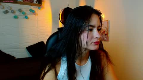 Snapshot of rosaliea chatting on 6, 6, 2026 R O S A L I A online show from 6, 6, 2026