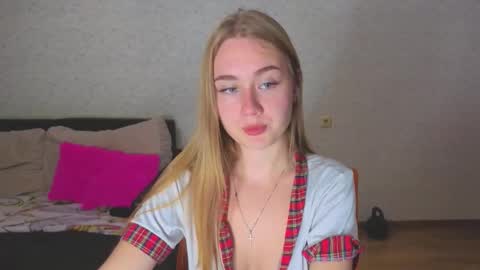 rosalina online show from 8, 10, 2025