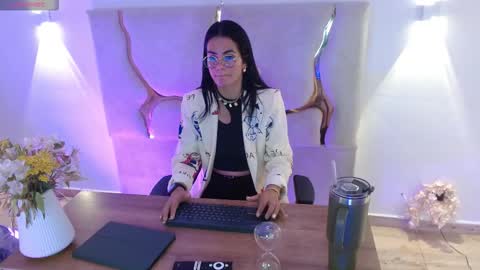 ROSALIN online show from 30, 10, 2025