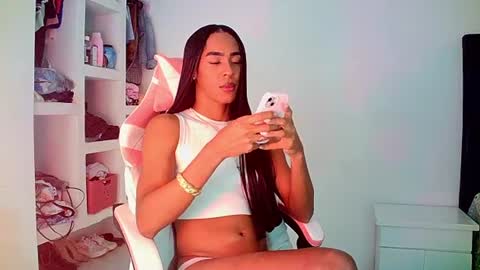Snapshot of rosalindasexy chatting on 14, 7, 2026 Rosalinda online show from 14, 7, 2026