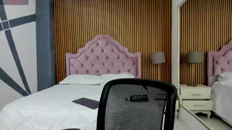 Rosaline Grey online show from 11, 10, 2025