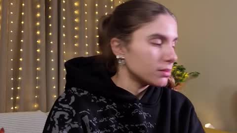 Snapshot of rosalvaulman chatting on 10, 1, 2026 Kylie online show from 10, 1, 2026