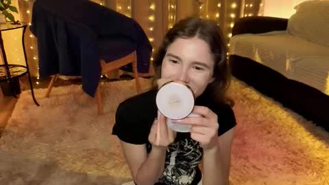 Snapshot of rosalvaulman chatting on 13, 3, 2026 Kylie online show from 13, 3, 2026