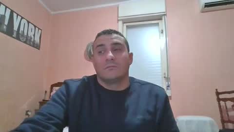 Snapshot of rosario1212 chatting on 1, 2, 2025 Rosario online show from 1, 2, 2025